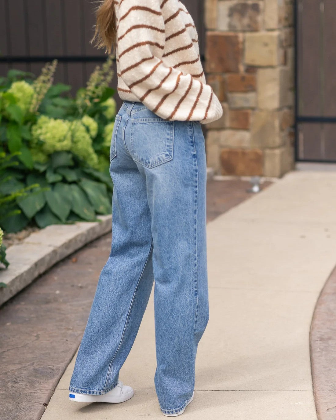 Relaxed Straight Leg Jeans
