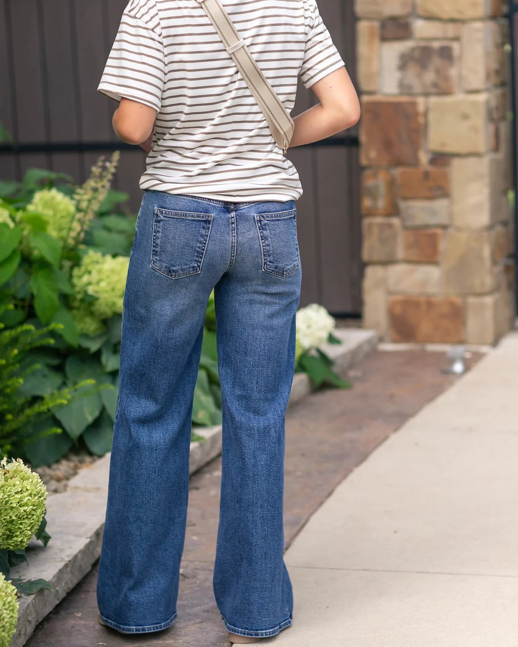 Ultra Wide Leg Jeans